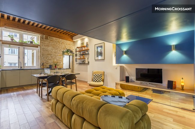 Leynaud – Large studio flat – Lyon