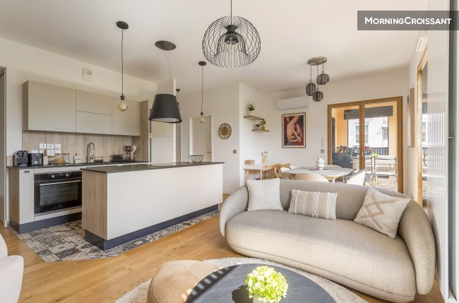 Boussange 2 bedroom flat terrace