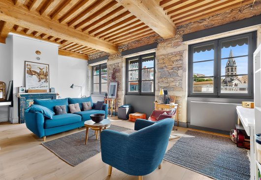 Furnished 3BR flat with a view