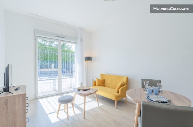 Flat in a residential block