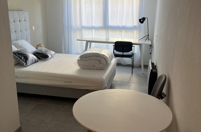Great furnished studio flat
