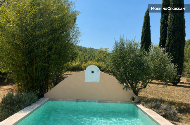 House with a swimming pool