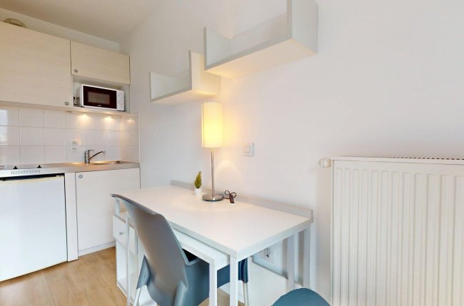 Furnished 19m2 studio in residence