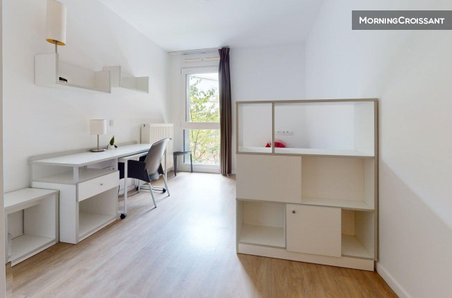 24m2 flat in a residential block