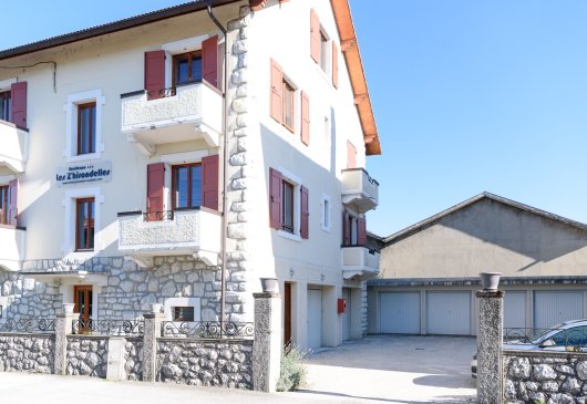 FURNISHED FLAT 33 m² NEAR STATION