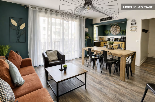 Very large flat – 15min from Paris