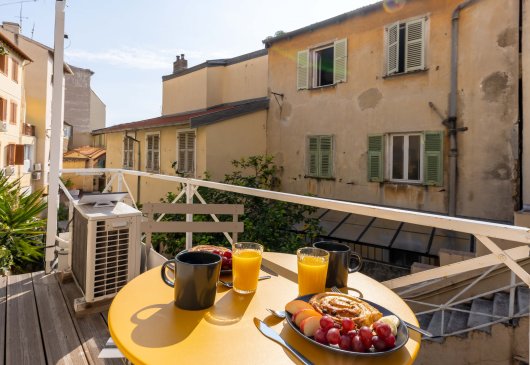 Lovely flat 8 minutes from sea