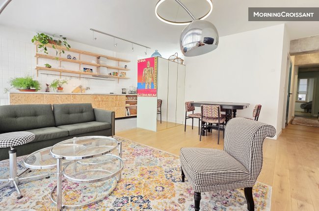 Flat overlooking the courtyard