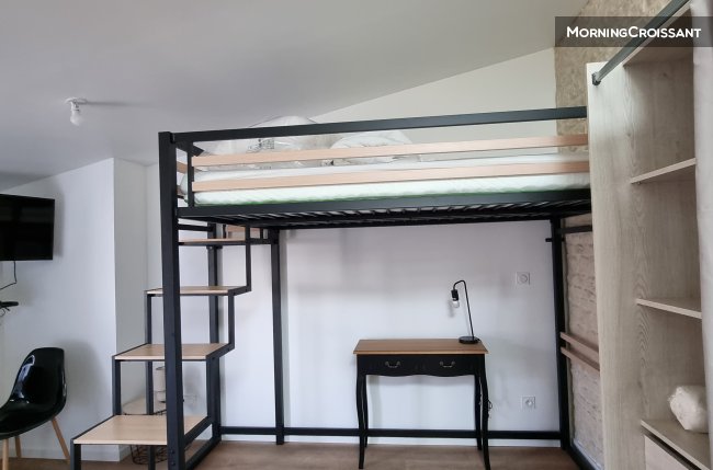 New studio flat Brèche station