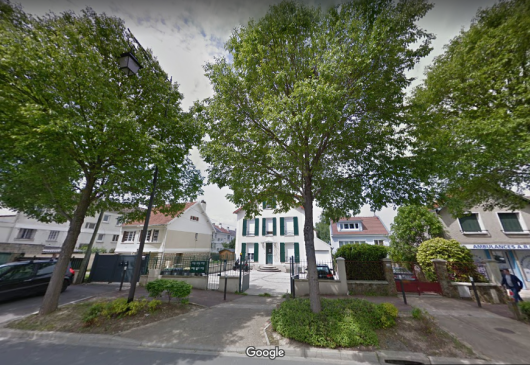 Female-only shared flat, RER B