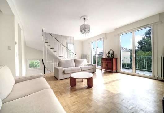 Magnificent, fully renovated house