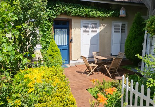 House with secure car park