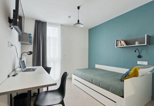 Studio Noisy single bed