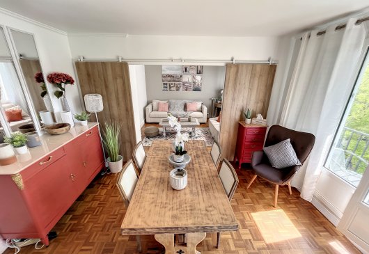Spacious Flat with Parking